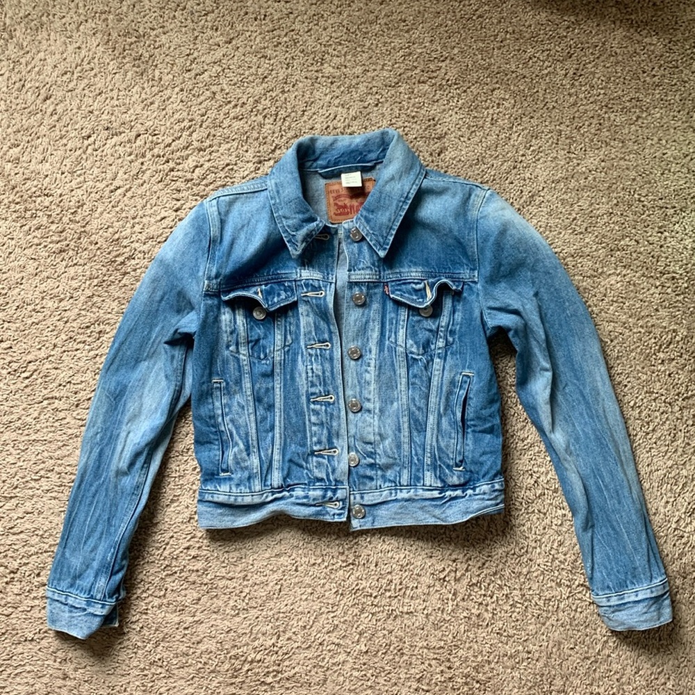 Levi's women's medium blue denim jacket XS